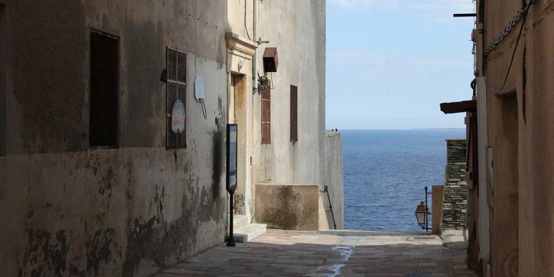 江西建工集团:国企改革与混改探索如何重塑建筑工程与未来建筑新生态